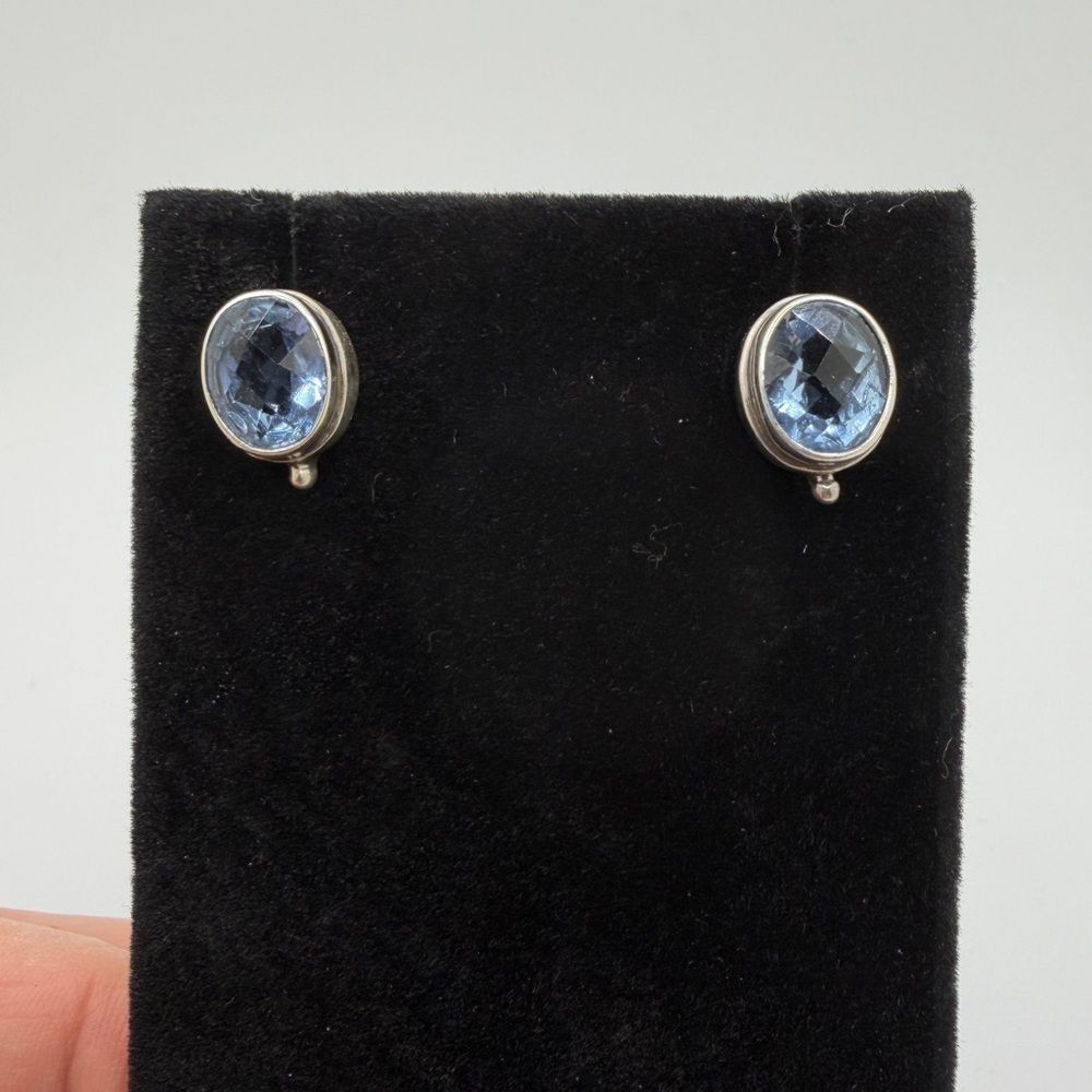 Genuine faceted 8x10mm aquamarine and sterling silver, 925‎ stud earrings!